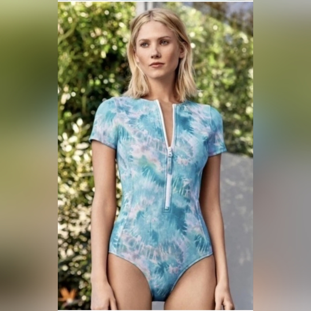 New with tags Johnny Was Calme Marble/Tie Dye Print One-Piece Swimsuit